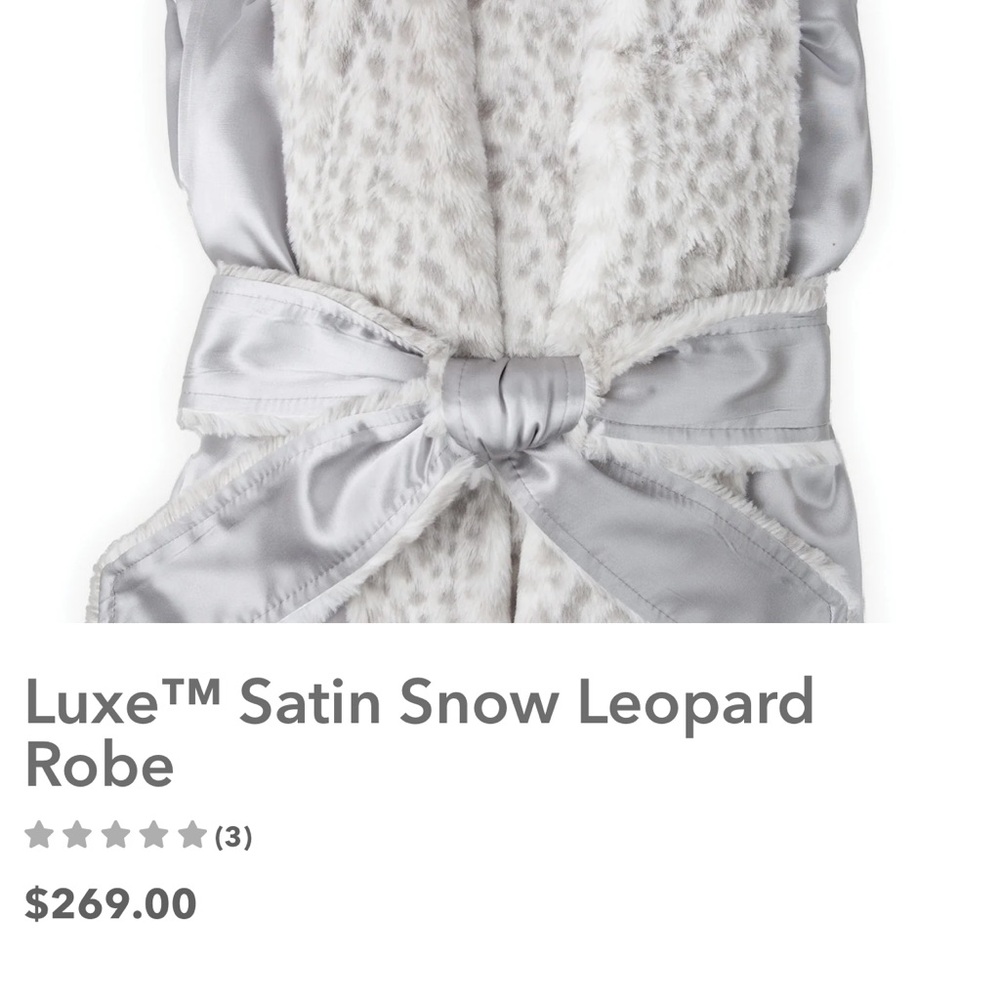 Luxe™ Satin Snow Leopard Robe